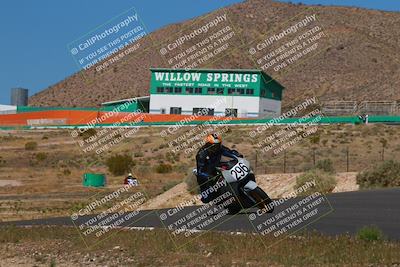 media/Apr-19-2025-AHRMA (Sat) [[3d98ca3309]]/Practice/Group 4/Turn 6/